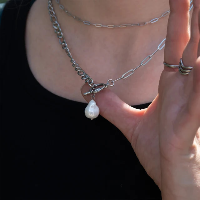 The Pearl Link Necklace